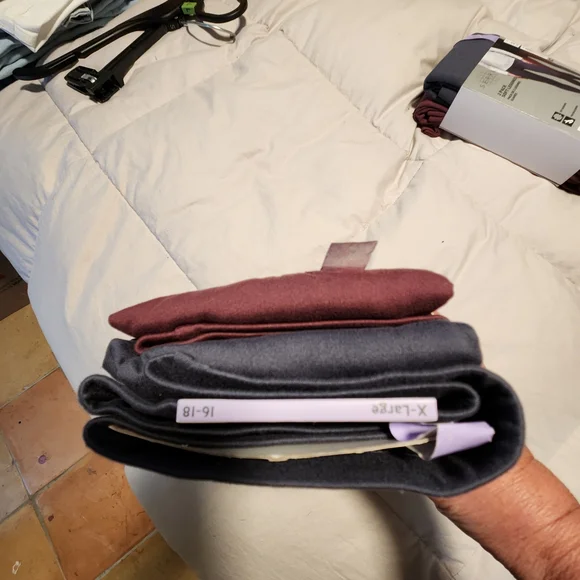 Serra 2 Pack Soft Leggings - Black and Purple - Picture 2 of 5